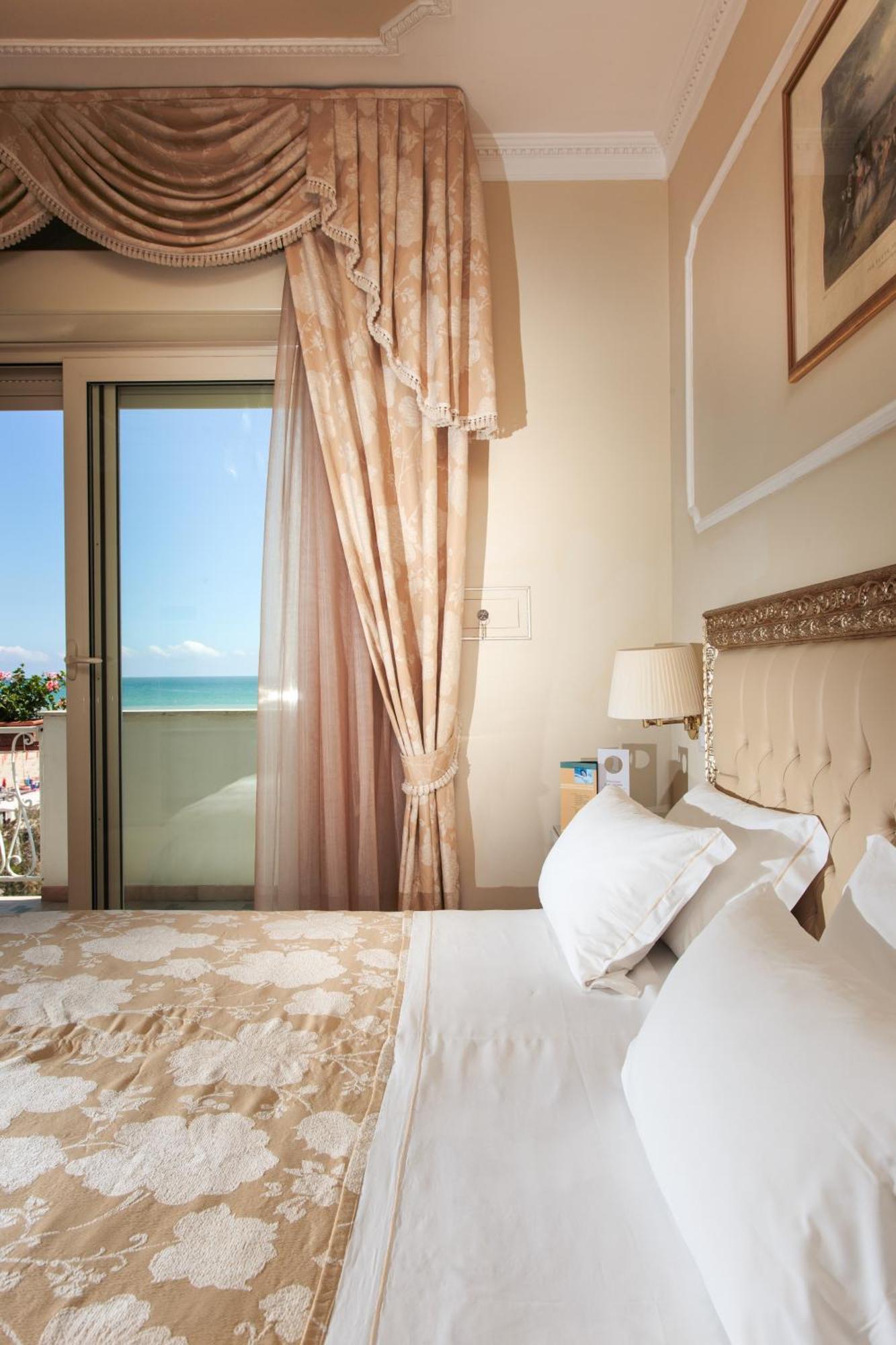 Hotel Gambrinus Червия Экстерьер фото