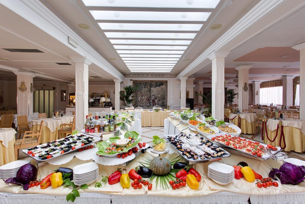 Hotel Gambrinus Червия Экстерьер фото